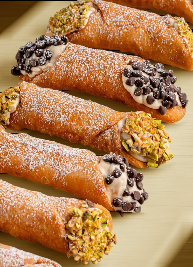 Cannoli image