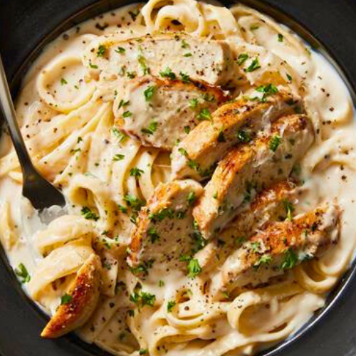 Chicken Alfredo image