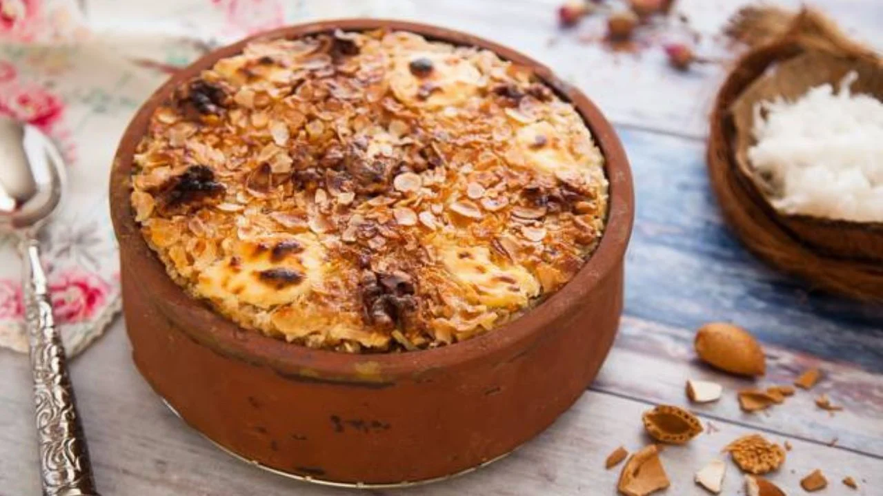 Baked Rice Pudding (Roz Ma'ammar) image